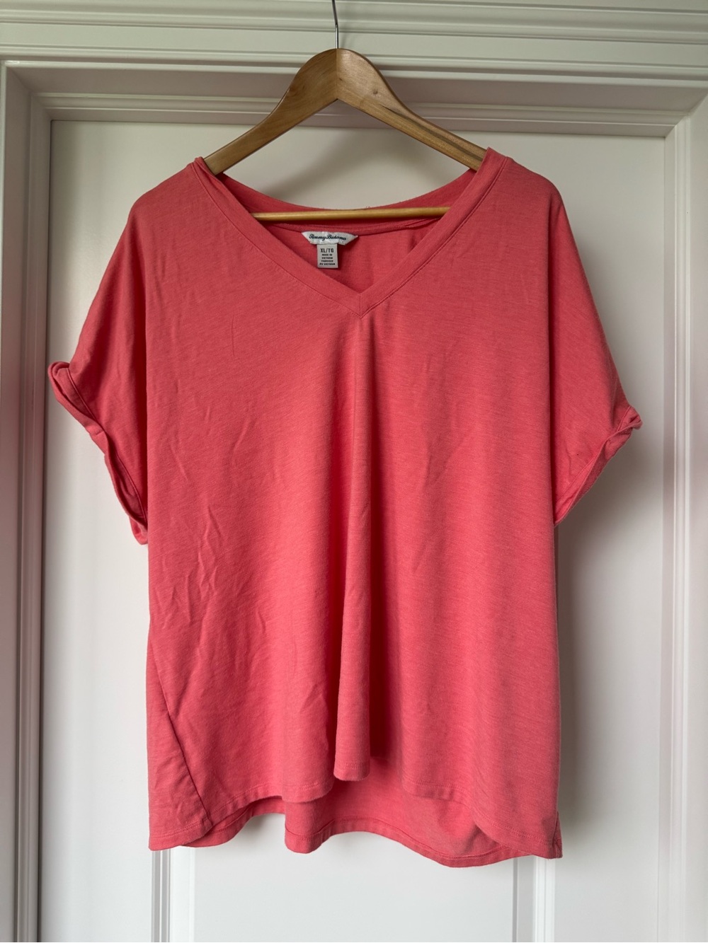 Tommy Bahama Coral Pink Roll Sleeve Tee Shirt Women’s XL Soft Tencel Modal Vneck